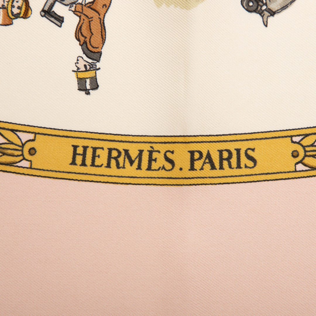 Hermès La Promenade De Longchamps Soie Foulard Rose – GABY PARIS Authentique