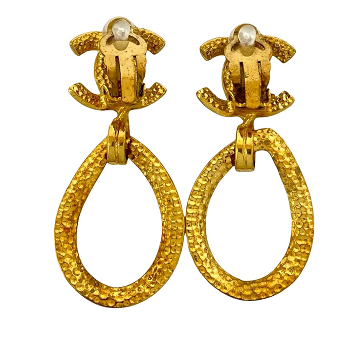 Chanel CC plaqué Loop pendantes Clip On Boucles d’oreilles