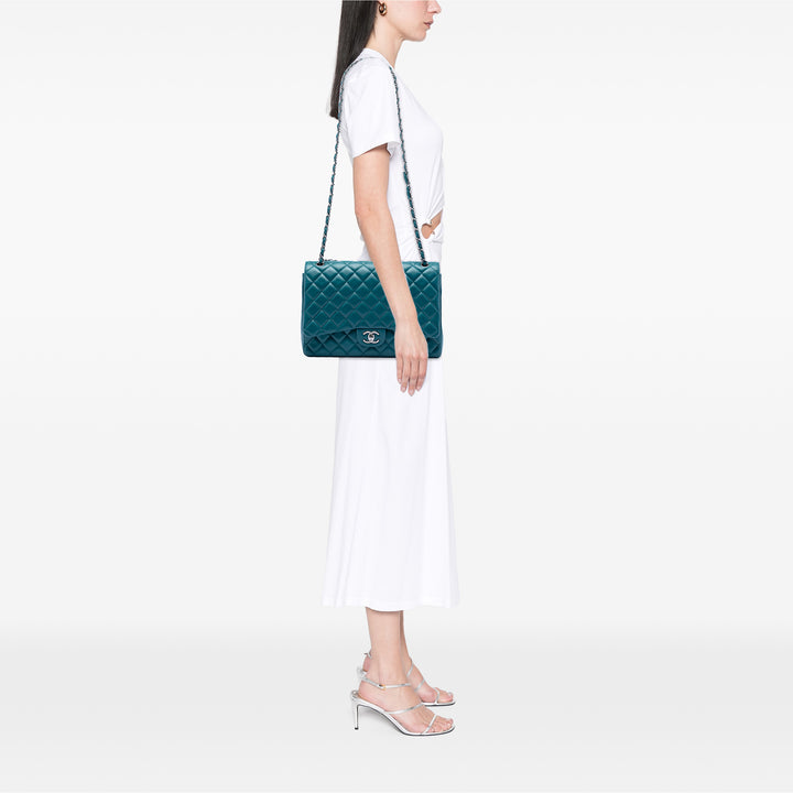 Chanel Maxi Classic Cuir d’agneau Double rabat