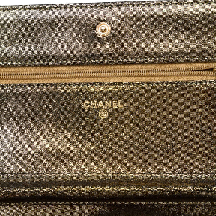 Matelassé Irisé Tartan Bouton Wallet on Chain Cuir d'agneau Doré