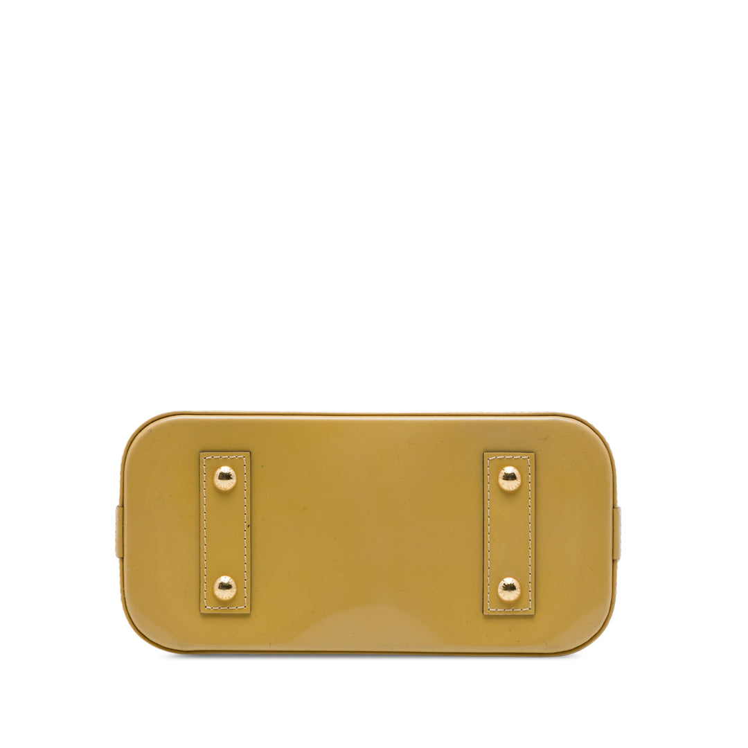 Louis Vuitton Alma BB Cuir verni Monogram Jaune – vue 3 – GABY PARIS