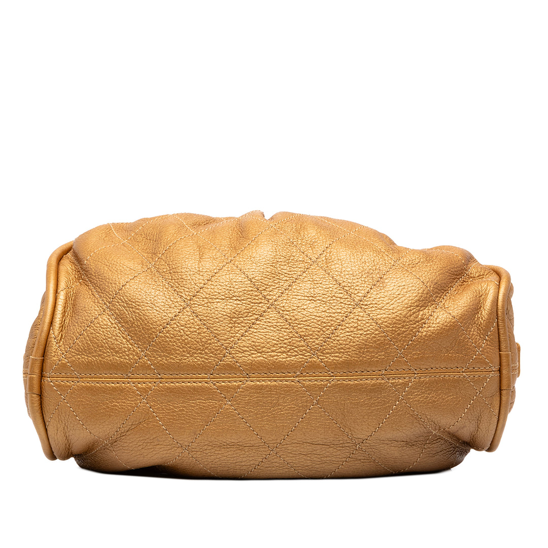 Chanel Matelassé Métallisé Le Marais Bowler Sac Petit Cuir de veau Doré – vue 3 – GABY PARIS