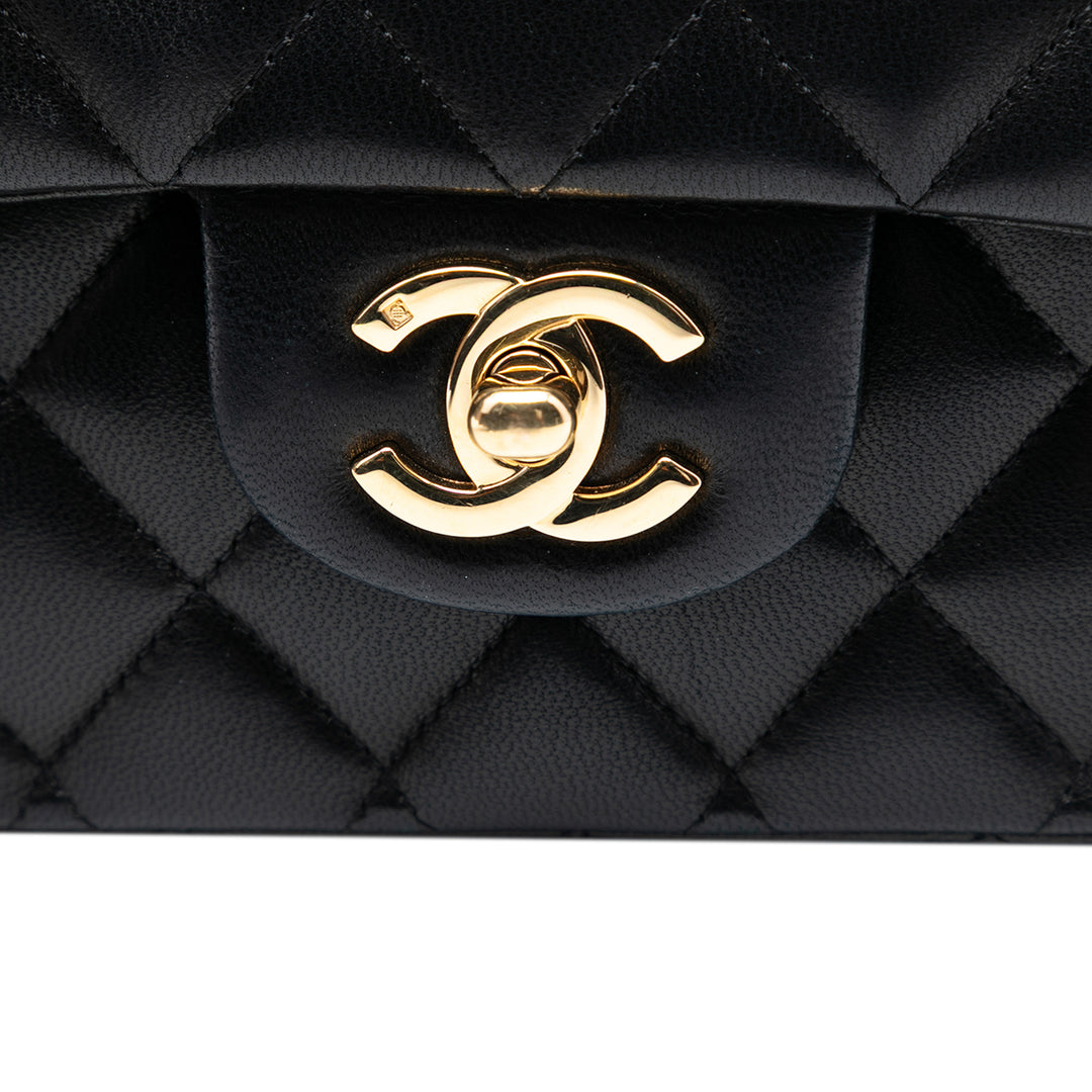 Chanel Medium Classic Cuir d’agneau Double rabat