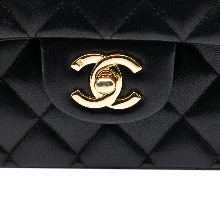 Chanel Medium Classic Cuir d’agneau Double rabat