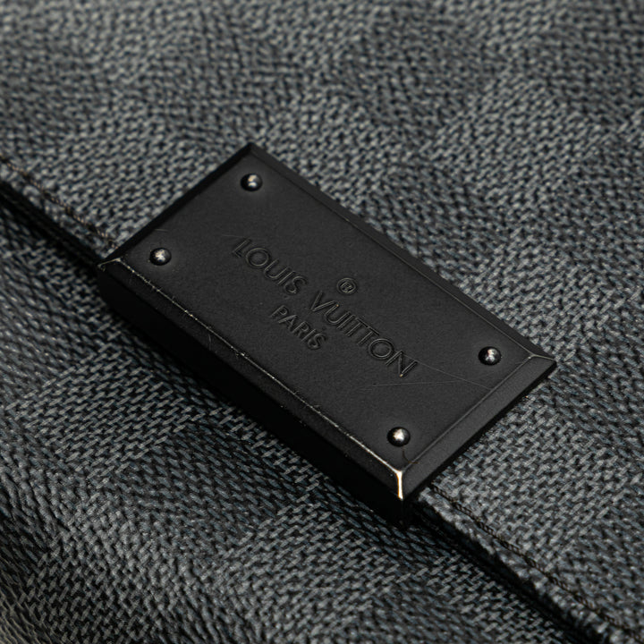 Damier Graphite District PM Black - Gaby Paris
