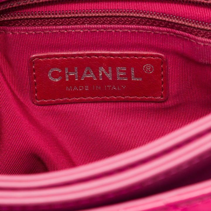 Chanel Large CC Matelassé Cuir verni Double Compartment à rabat
