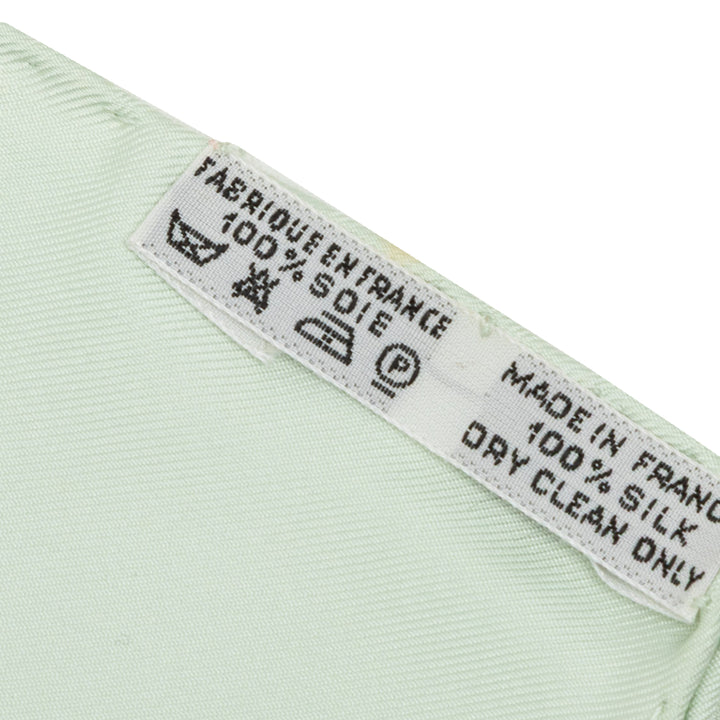 Hermès Carré Chapeau 90 Vert – vue 2 – GABY PARIS
