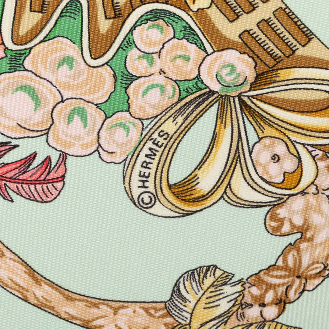Hermès Carré Chapeau 90 Vert – vue 3 – GABY PARIS