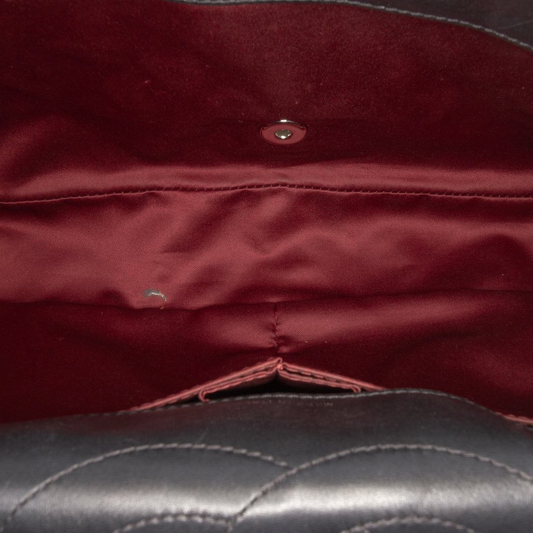 Chanel Jumbo Cuir verni embossé Lucky Symbols à rabat – GABY PARIS Authentique