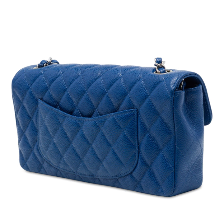 Chanel Classic East West Rabat simple Cuir caviar Bleu – vue 2 – GABY PARIS