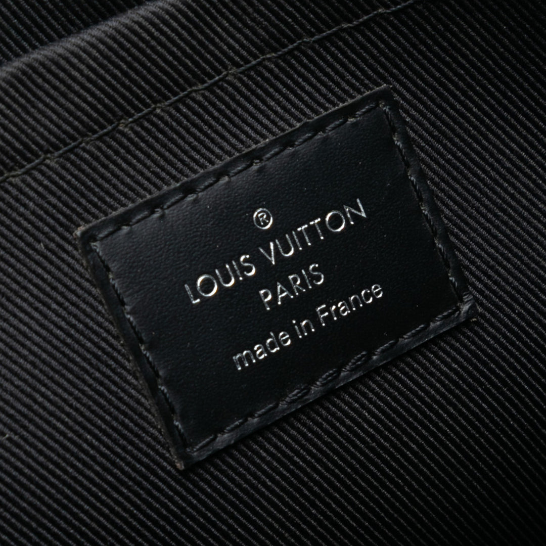 Louis Vuitton Monogram Eclipse Discovery Pochette GM