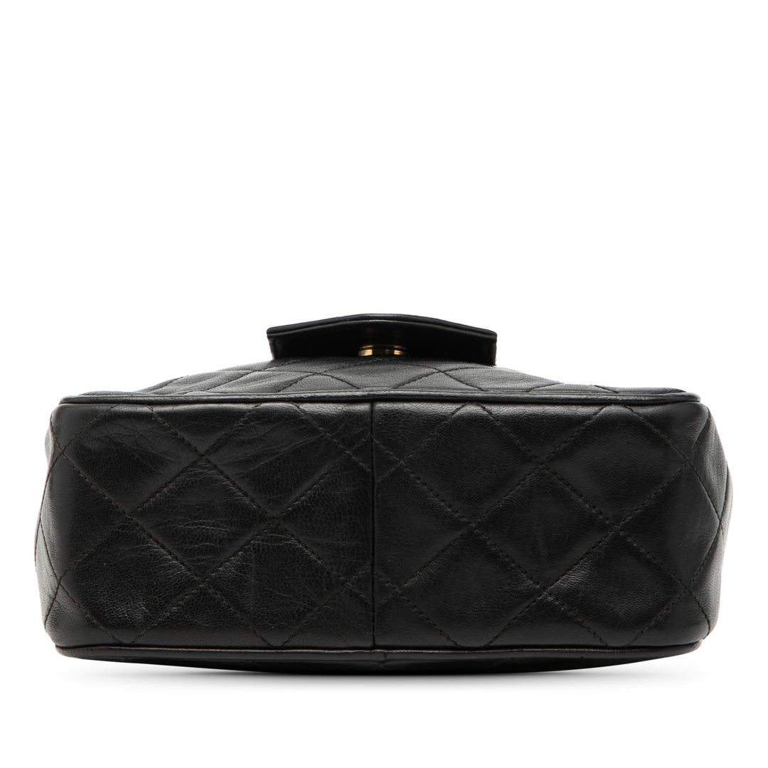 Chanel CC Matelassé Cuir d’agneau Pompon Sac caméra