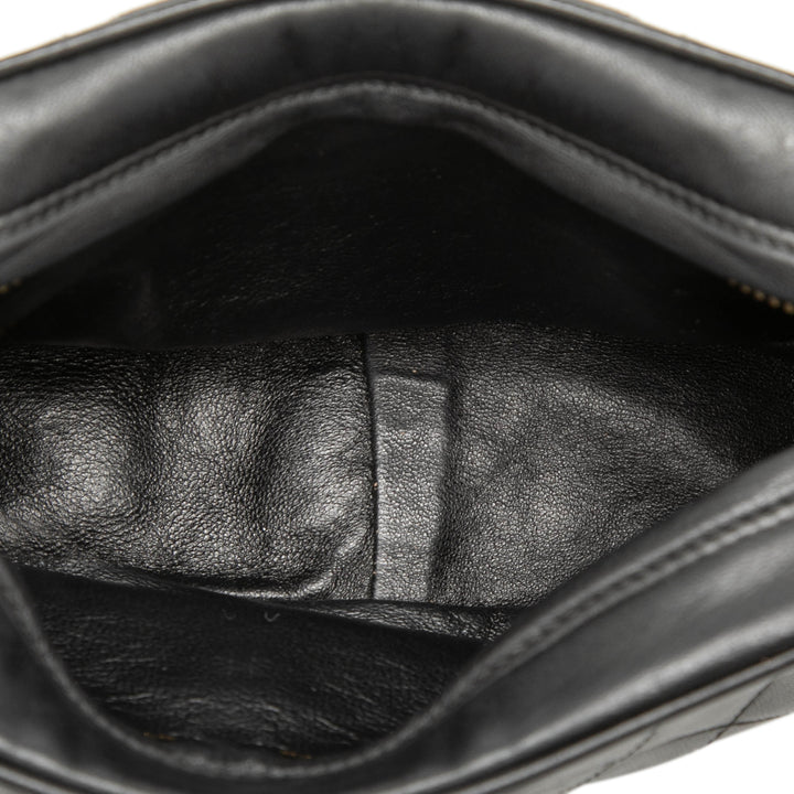 Chanel CC Matelassé Cuir d’agneau Pompon Sac caméra