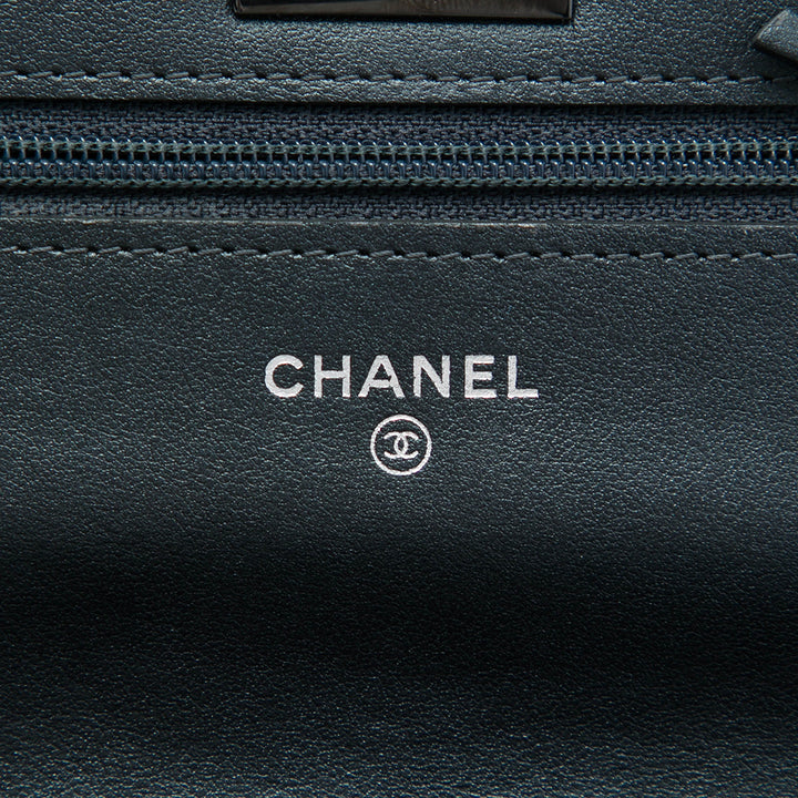 Chanel Matelassé vieilli Reissue 2.55 Wallet on Chain Cuir de veau