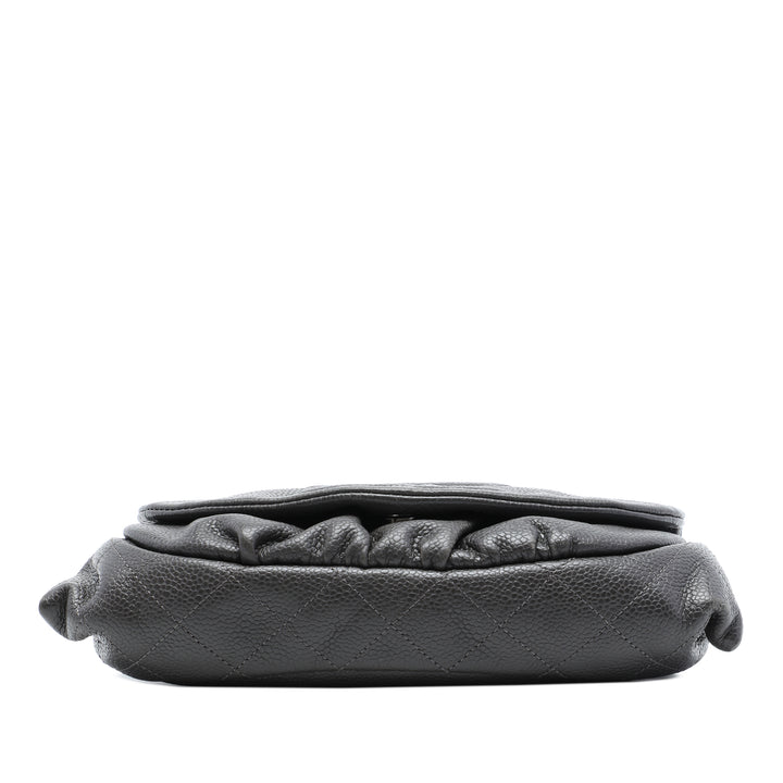 CC Half Moon Wallet on Chain Cuir caviar Gris