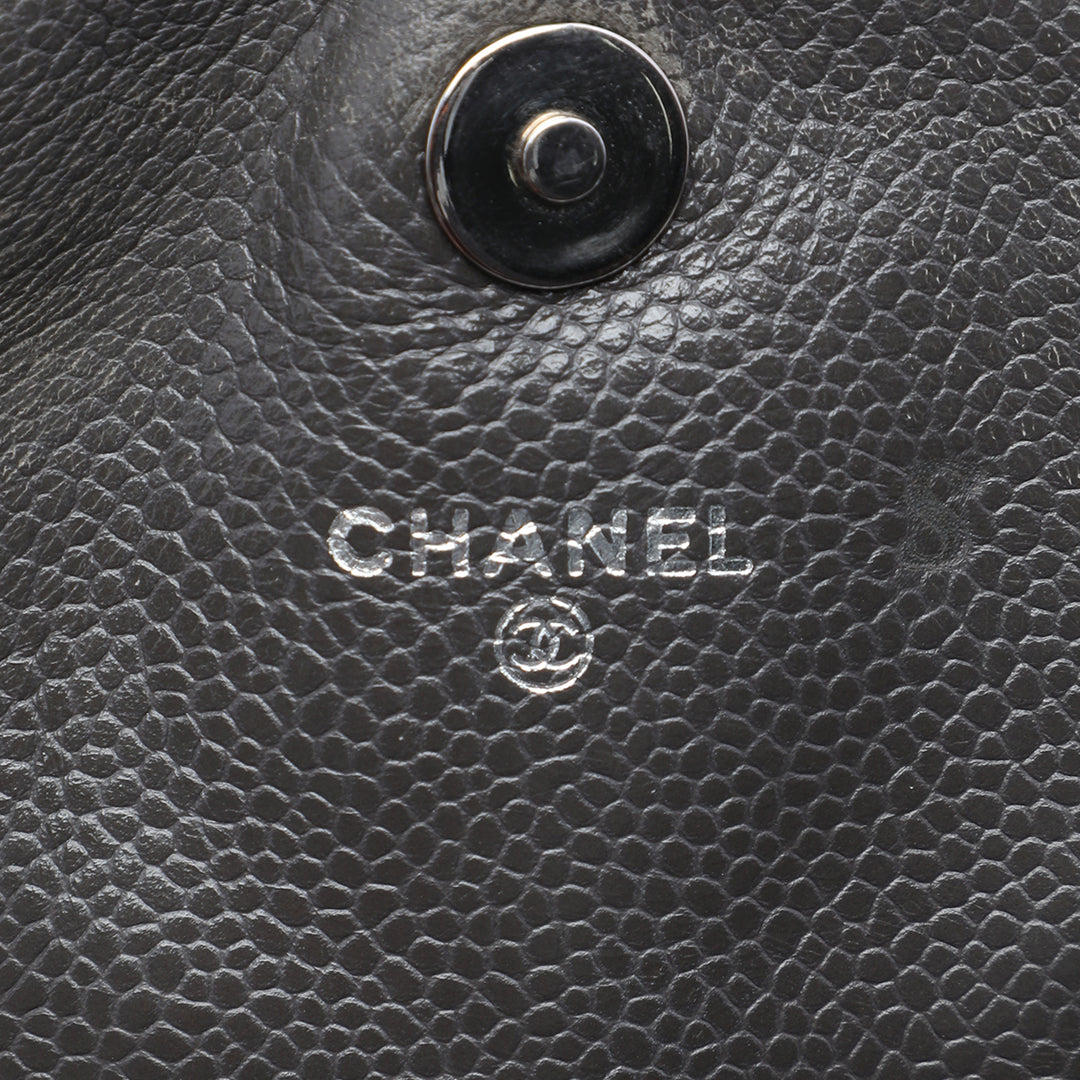 CC Half Moon Wallet on Chain Cuir caviar Gris