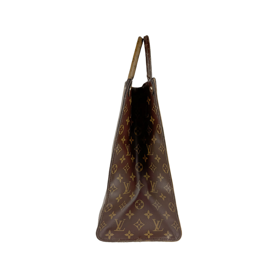 Louis Vuitton Giant OnTheGo GM Monogram Reverse Marron – vue 11 – GABY PARIS