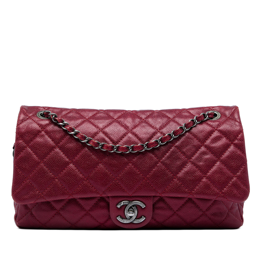 Chanel Jumbo Matelassé Iridescent Caviar Easy à rabat
