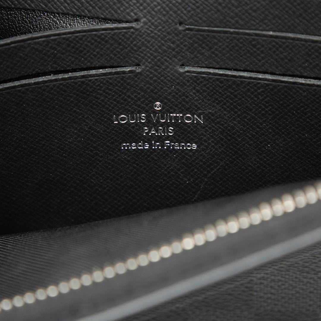 Louis Vuitton Damier Graphite Pochette Voyage MM
