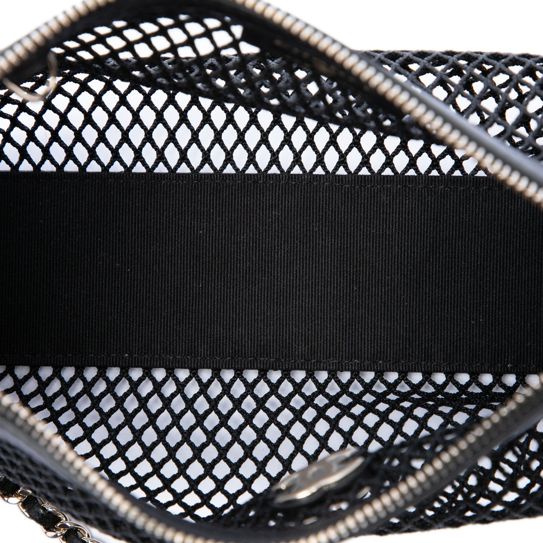 Chanel CC Mesh et brillant Cuir d'agneau Pochette avec chaîne