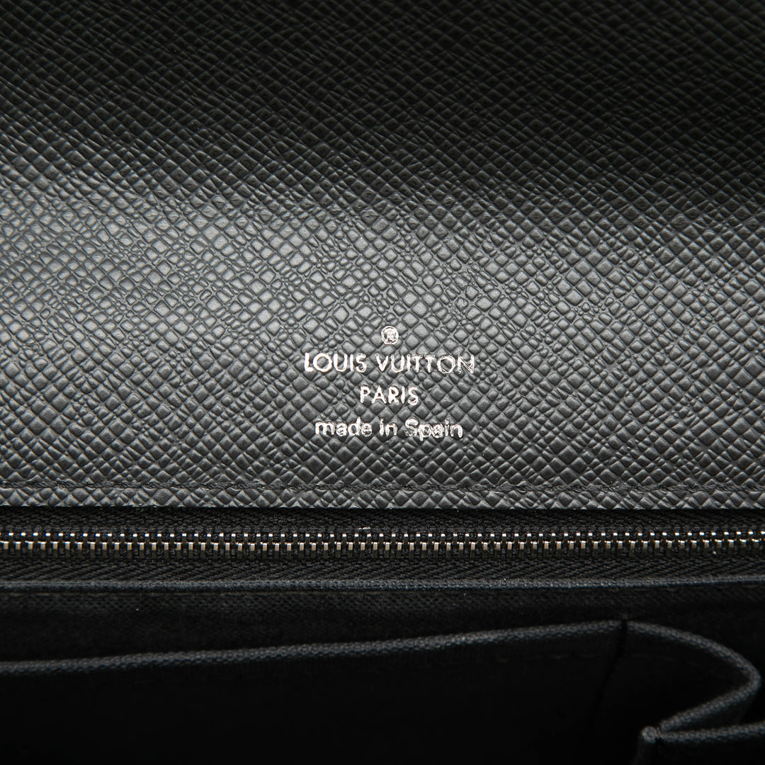 Louis Vuitton Taiga Belaia Pochette