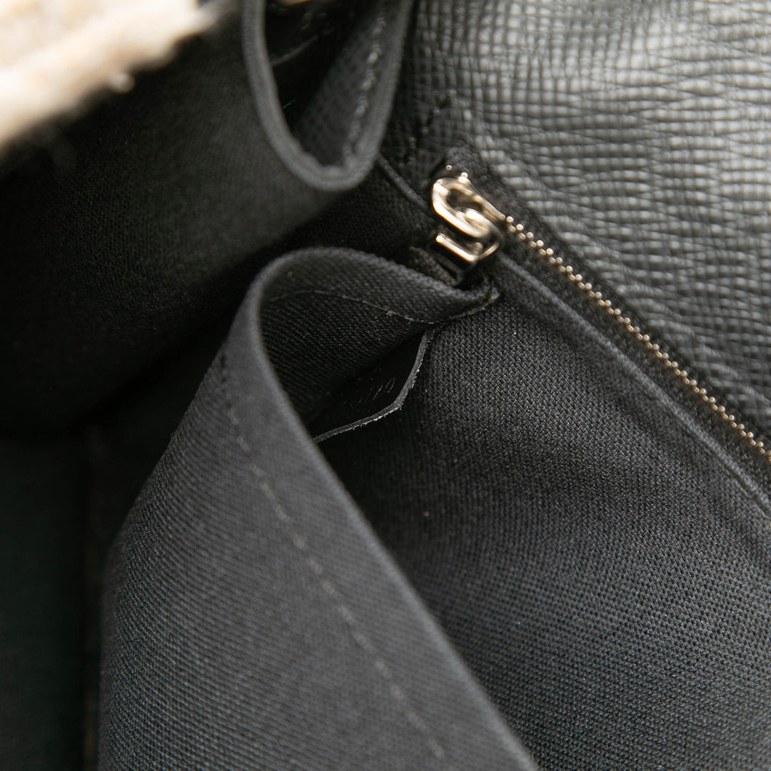 Louis Vuitton Taiga Belaia Pochette