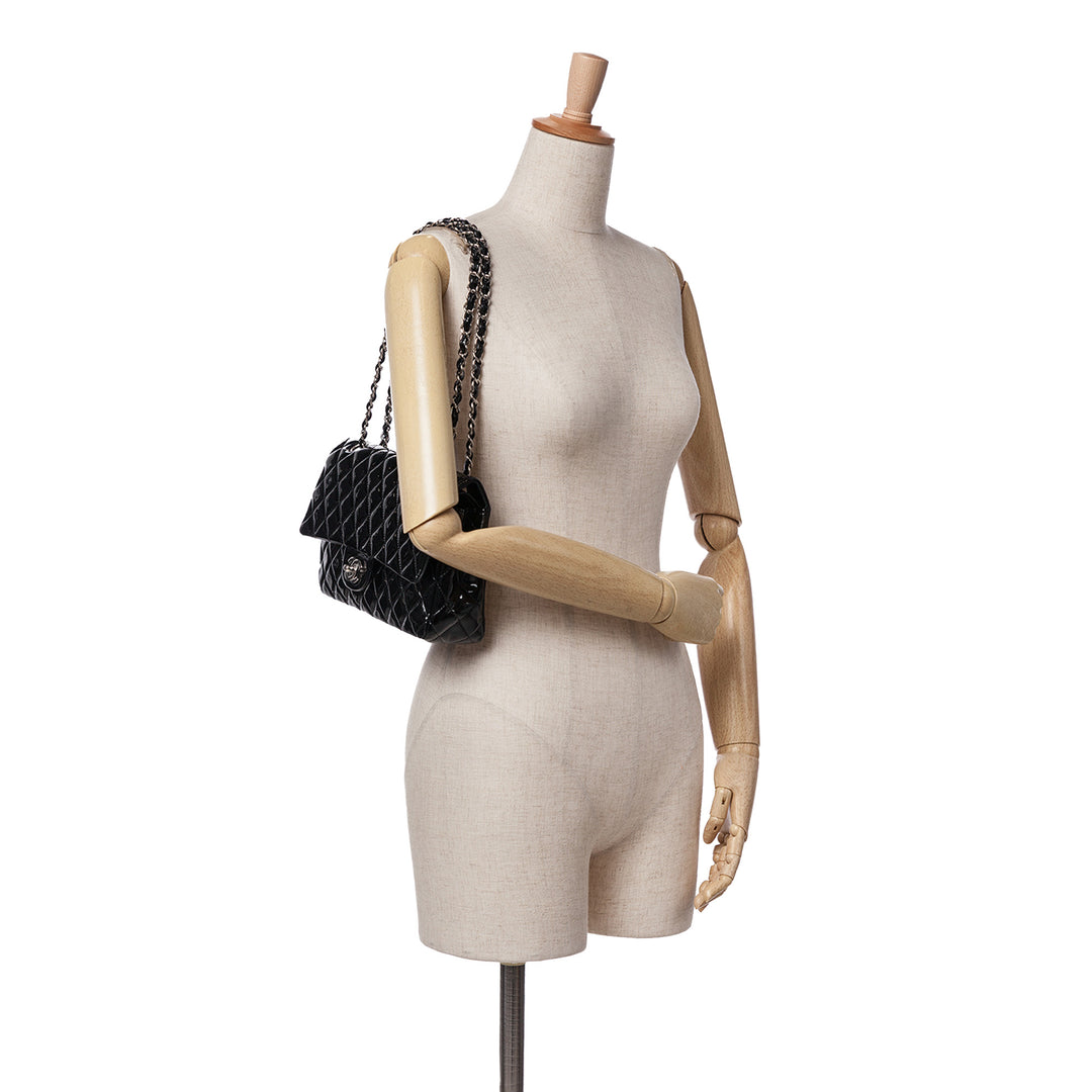 Medium Classic Patent Double Flap Black - Gaby Paris