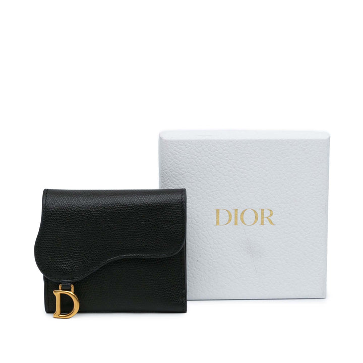 Grained Calfskin Saddle Lotus Wallet Black - Gaby Paris