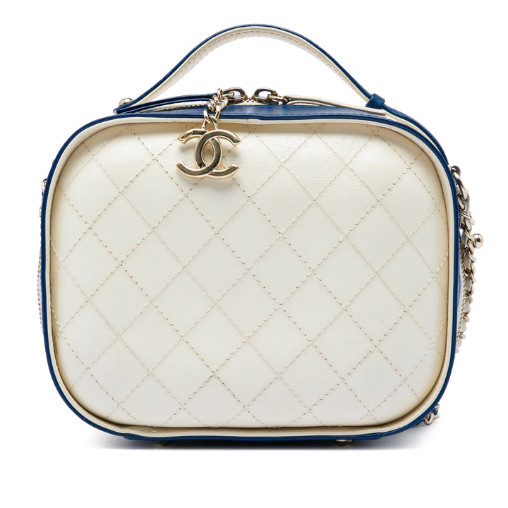 Chanel Small CC Crumpled Cuir de veau Vanity