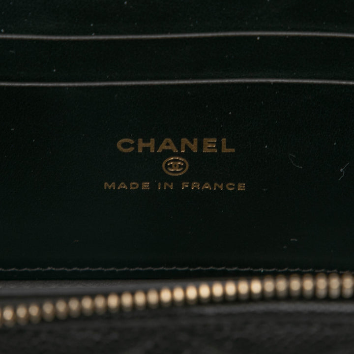 Chanel Small Matelassé Caviar Coco Casino Vanity avec chaîne