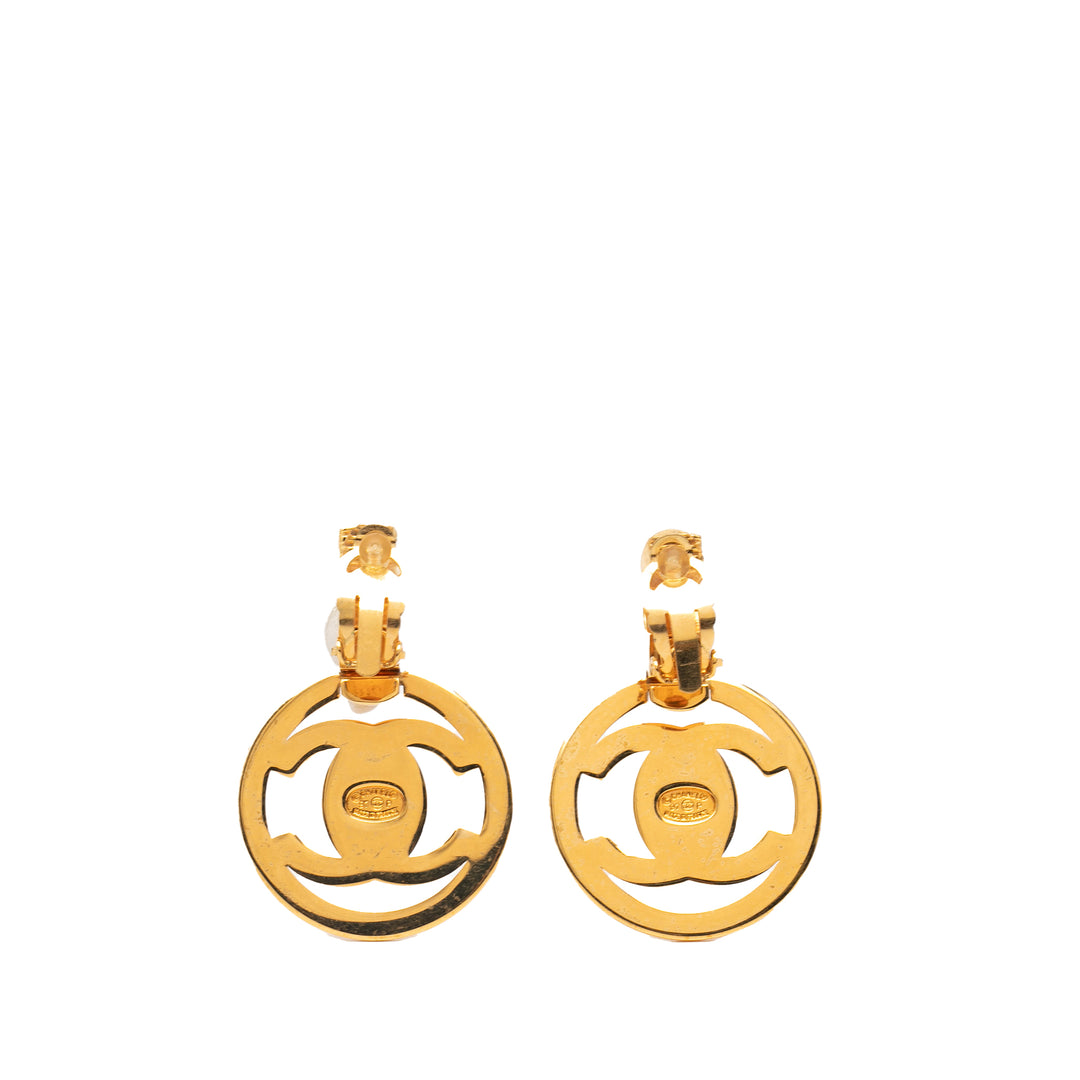 Chanel plaqué CC Turnlock Swing Clip on Boucle d’oreilles