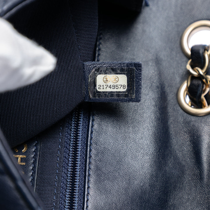 Chanel Mini Matelassé Cuir d’agneau Mademoiselle Chic à rabat