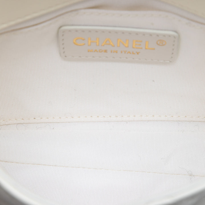 Chanel CC Matelassé Cuir d’agneau Side Packs à rabat