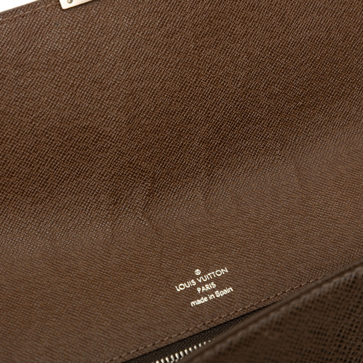 Louis Vuitton Taiga Selenga Marron – vue 6 – GABY PARIS