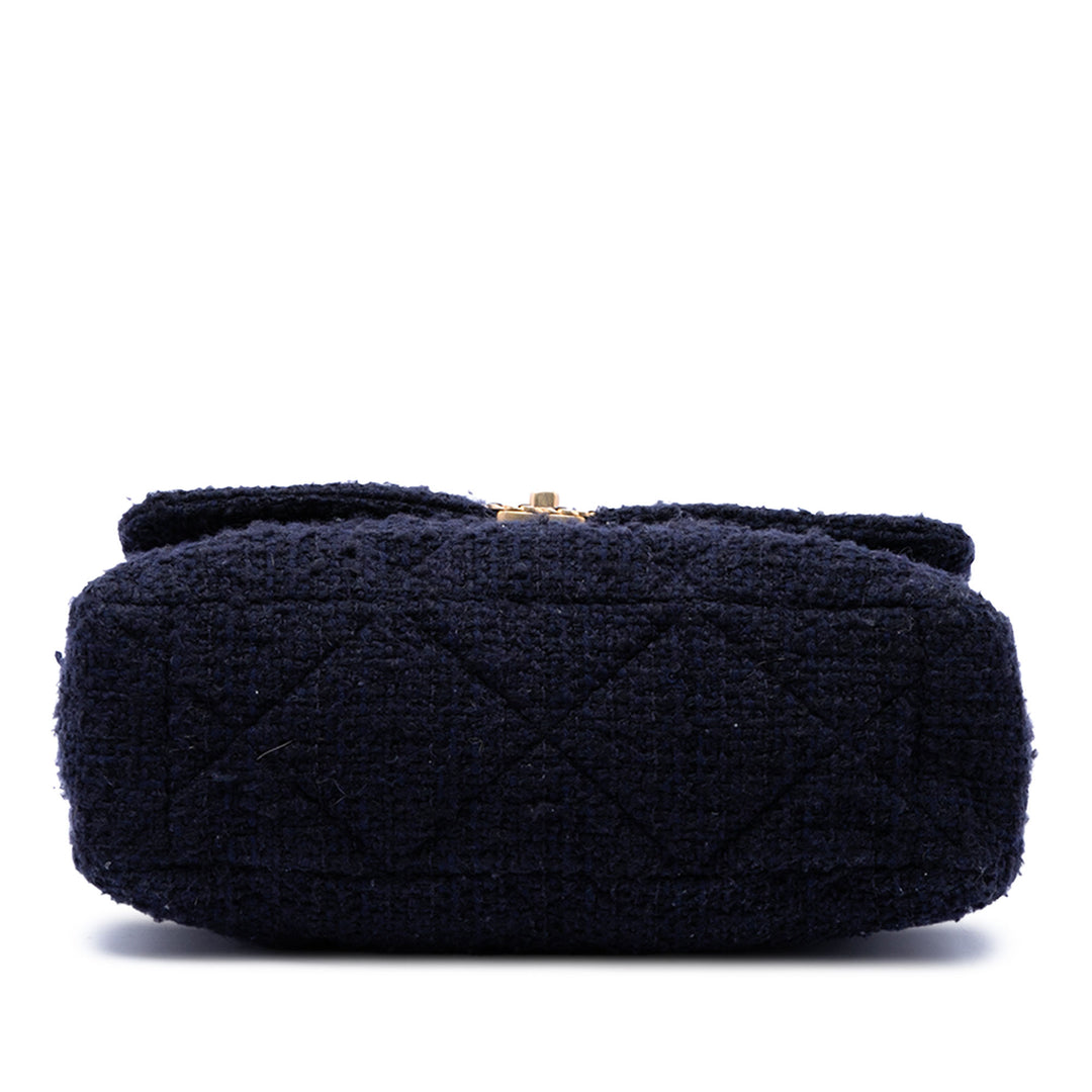 Chanel Sac à main 19 à rabat Tweed Maxi Bleu – vue 3 – GABY PARIS
