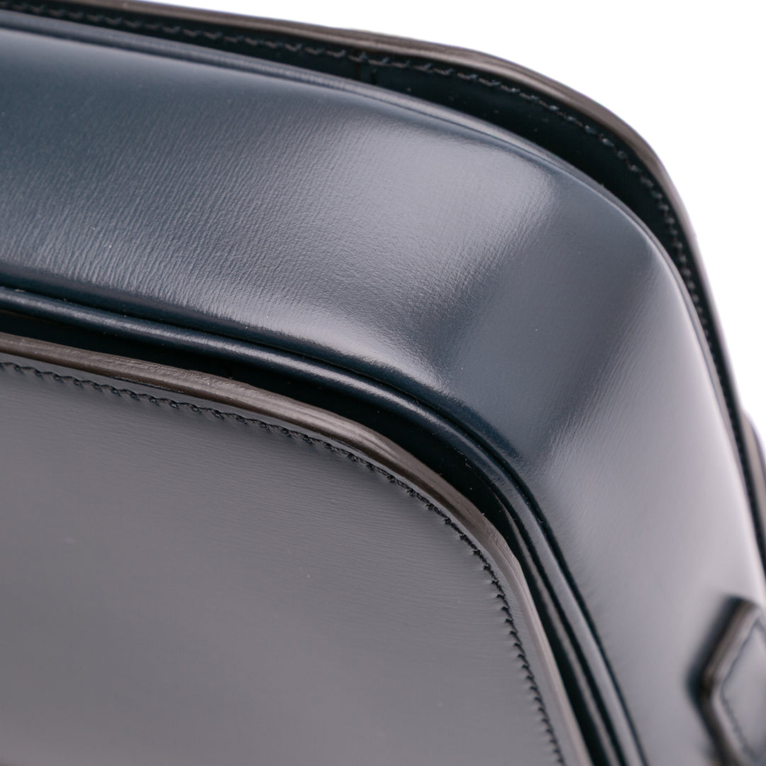 Celine Classique Shiny Cuir de veau Triomphe Crossbody Bleu – GABY PARIS Authentique