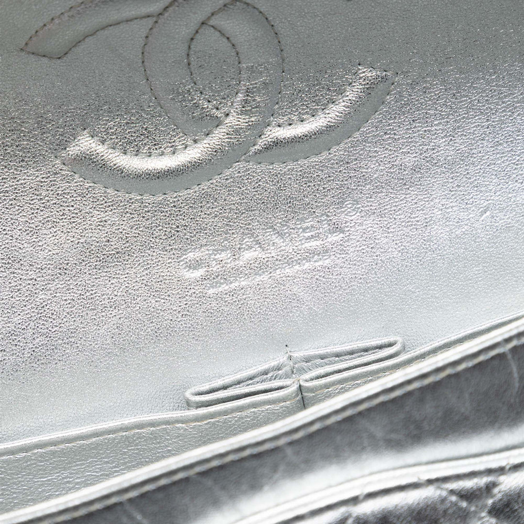 Chanel Medium Classic Metallic Cuir d’agneau Double rabat