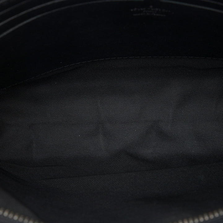 Pochette Voyage MM Monogram Eclipse Noir