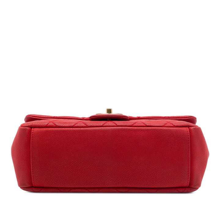 Chanel Sac à main Irisé Chic Quilt à rabat Moyen Cuir caviar Rouge – vue 3 – GABY PARIS