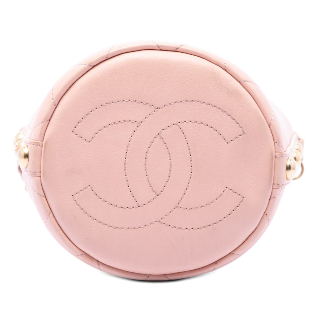Chanel Small CC Cuir de veau et Tweed Drawstring Bucket Sac