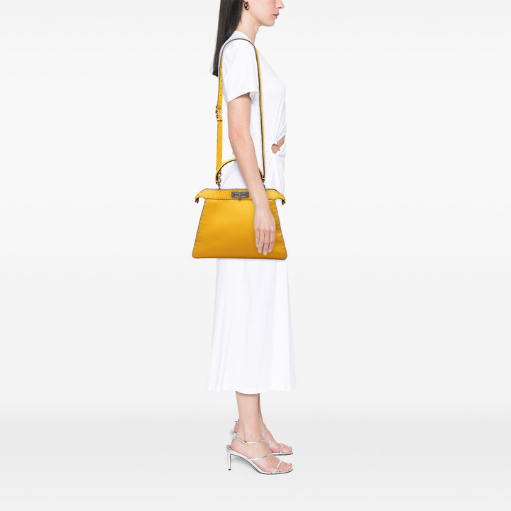 Fendi Selleria Peekaboo ISeeU Sac Moyen Cuir de veau Jaune – vue 6 – GABY PARIS