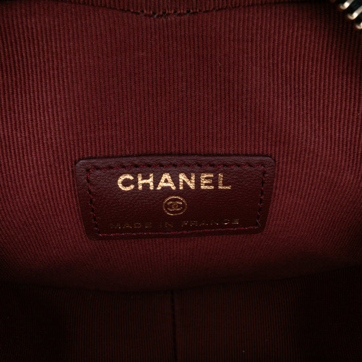 Chanel Mini Cuir d’agneau CC in Love Heart Sac porté croisé Noir