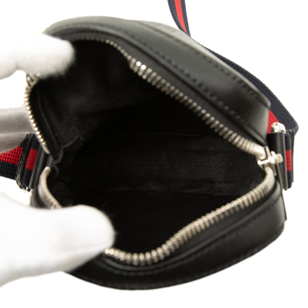 Gucci Web Sac Messenger Mini GG Supreme Noir – vue 4 – GABY PARIS