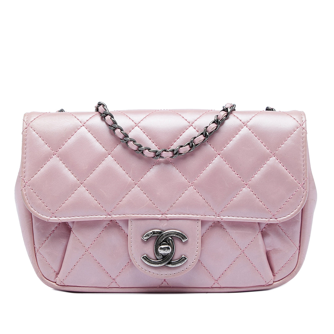 Chanel Mini Matelassé Metallic Cuir de veau Coco Pleats Chain à rabat