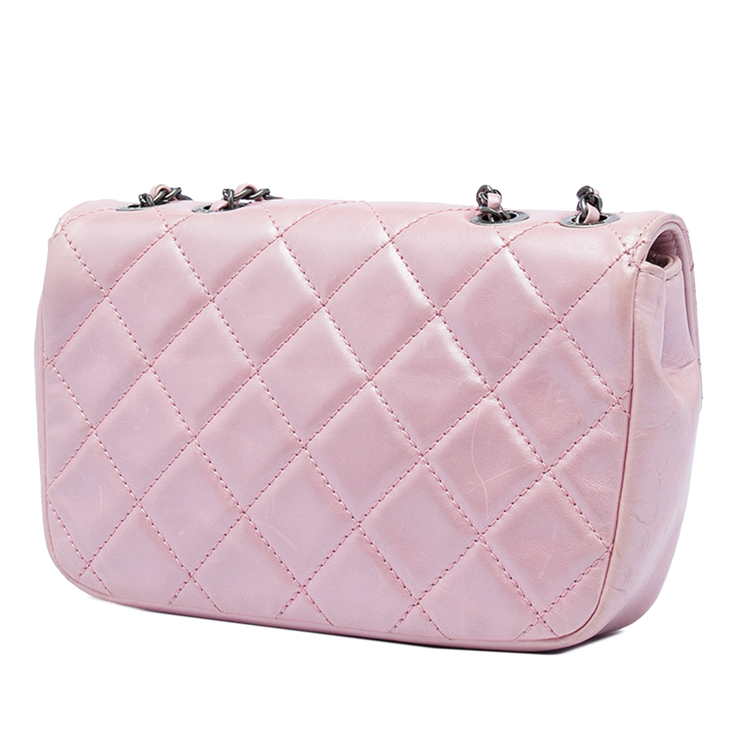 Chanel Mini Matelassé Metallic Cuir de veau Coco Pleats Chain à rabat