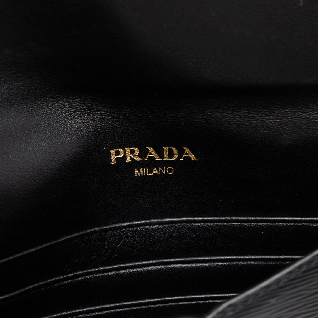 Prada Vitello Move Enveloppe Pochette Noir – vue 5 – GABY PARIS