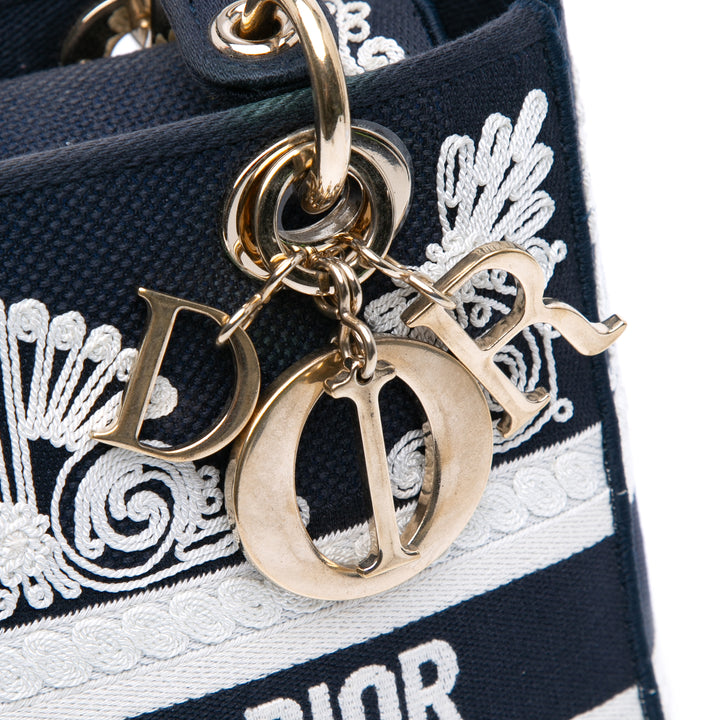 Dior Medium Embroidered Toile Cornely Lady D Lite Bleu – GABY PARIS Authentique