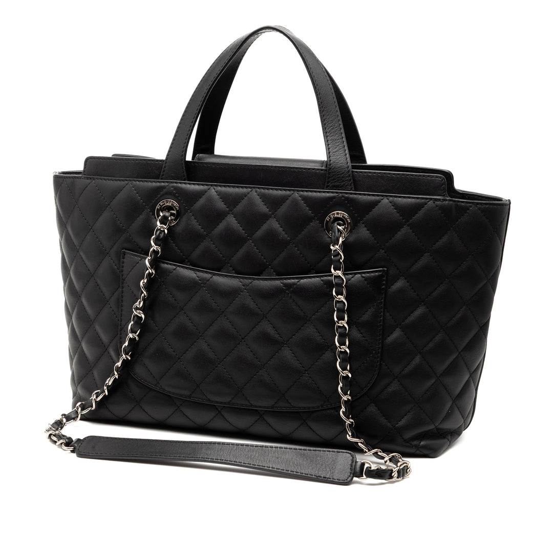 Chanel Large Matelassé Cuir de veau Convertible Daily Shopping Cabas