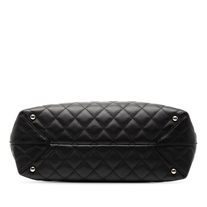Chanel Large Matelassé Cuir de veau Convertible Daily Shopping Cabas