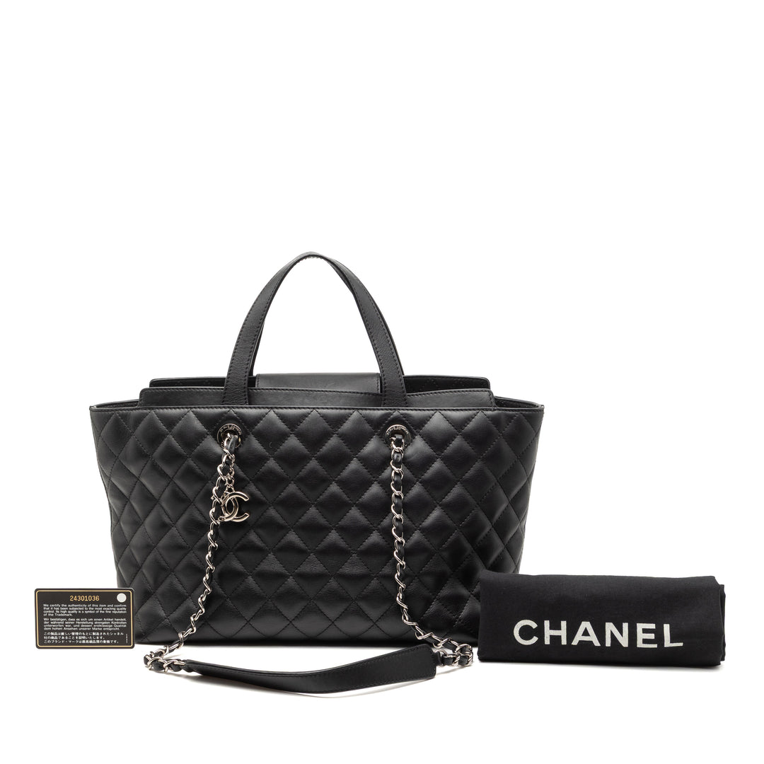 Chanel Large Matelassé Cuir de veau Convertible Daily Shopping Cabas